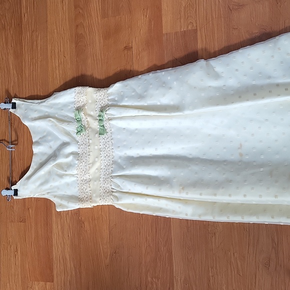 Dress l vintage l union model cream colour l Ladies l size 2 - Picture 2 of 8